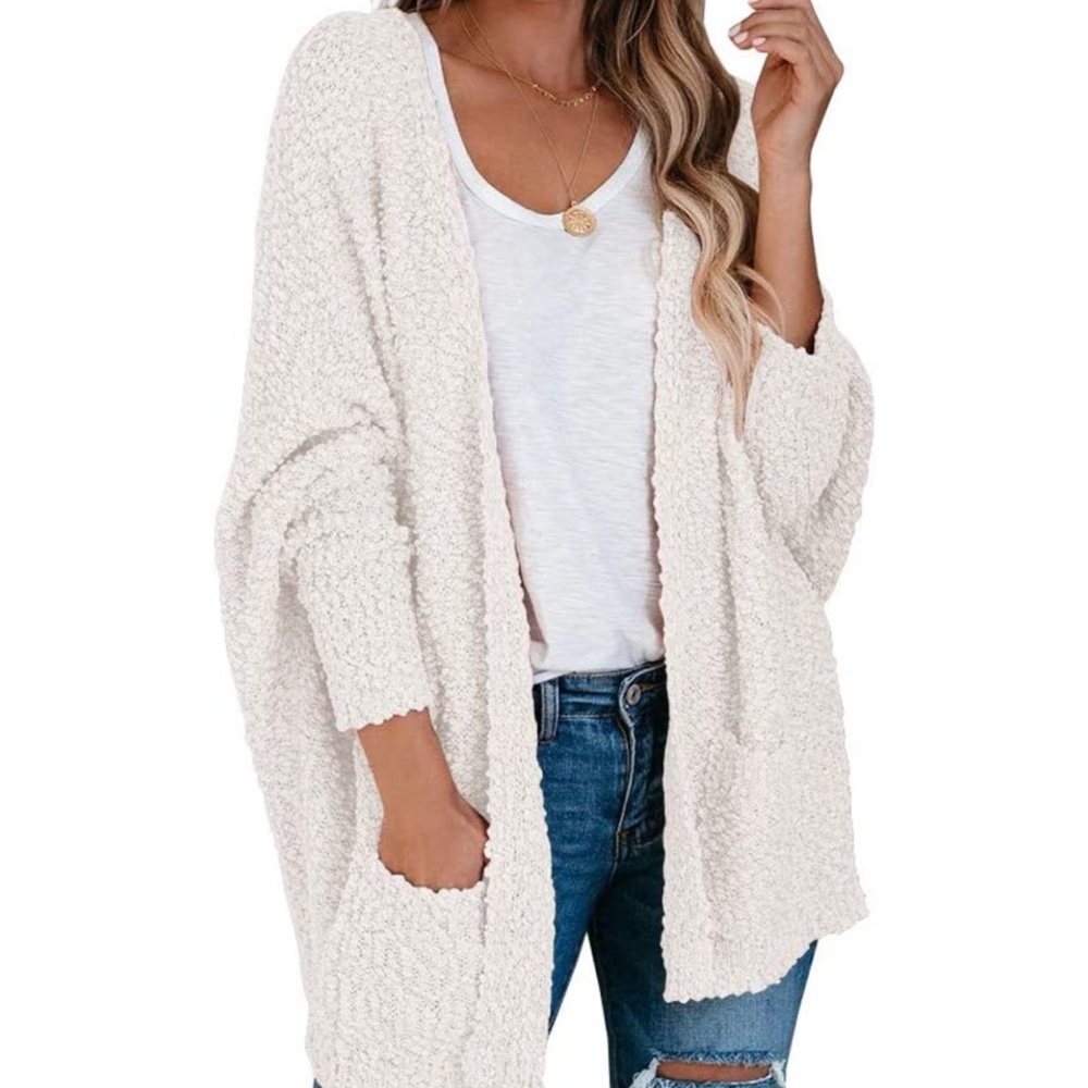 NWOT Women’s fuzzy cardigan